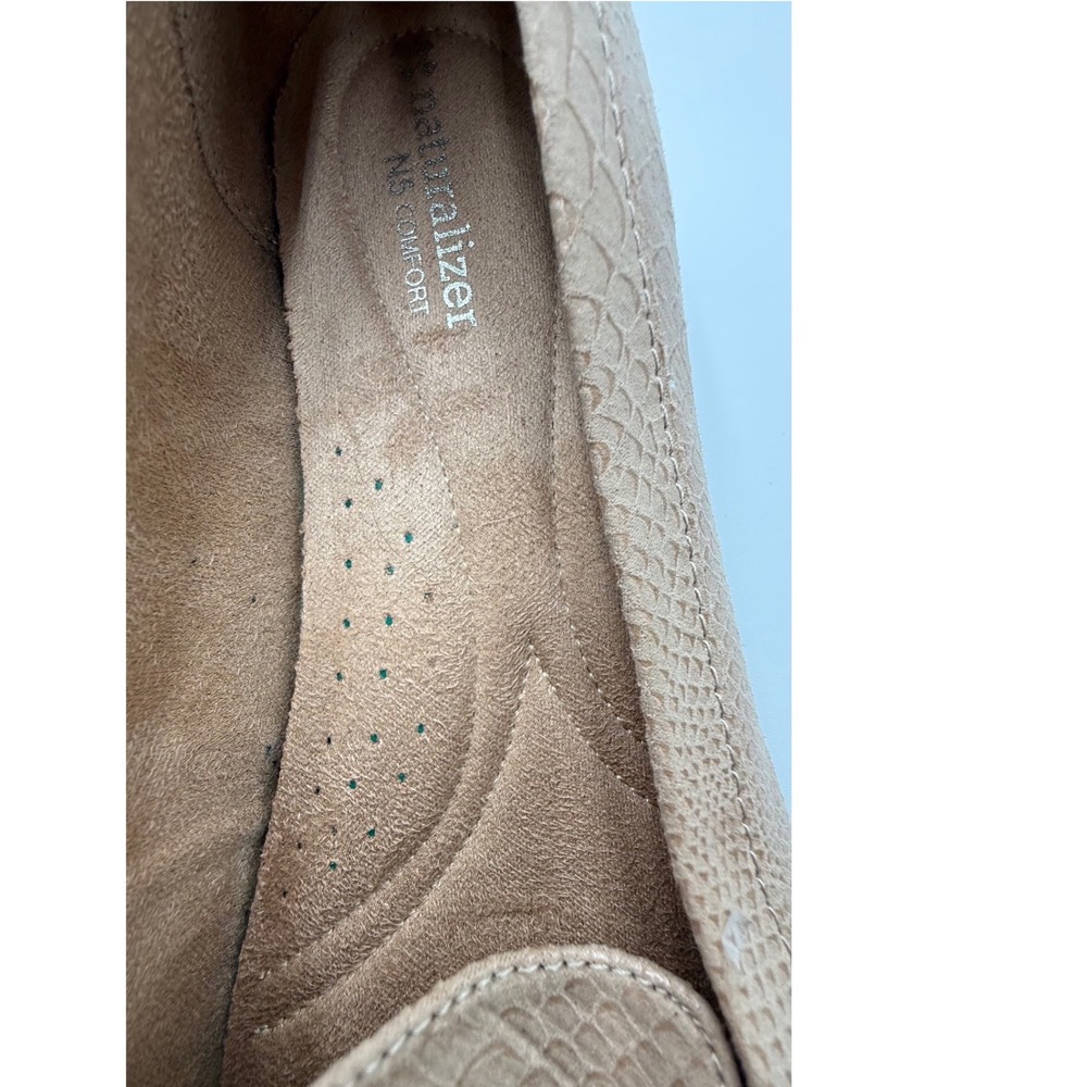 Naturalizer Gadget Tan Snakeskin Embossed Gold Bit Loafers Womens 9.5W Beige - Picture 2 of 6